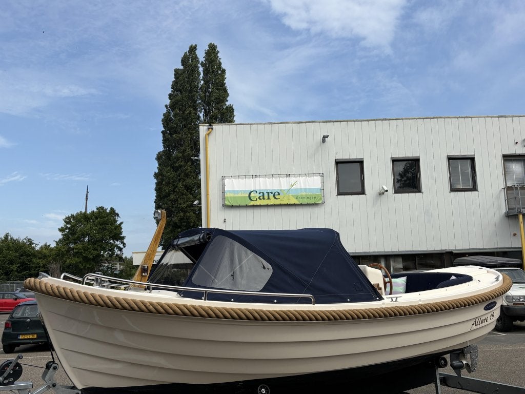 Crescent Allure 19 + Yamaha High Trust + Zonnedek + TRAILER, Watersport en Boten, Overige merken, 6 m, Overige typen, Gebruikt