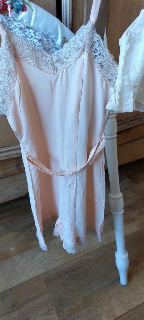2 stuks antiek kleding, Antiek en Kunst, Ophalen of Verzenden