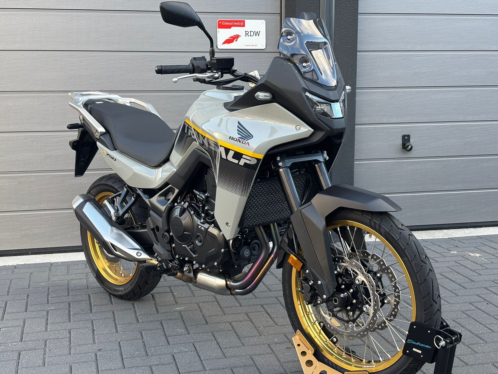 Honda Transalp 750, 2 cilinders, Occasion, Motorrijbewijs A, Bedrijf