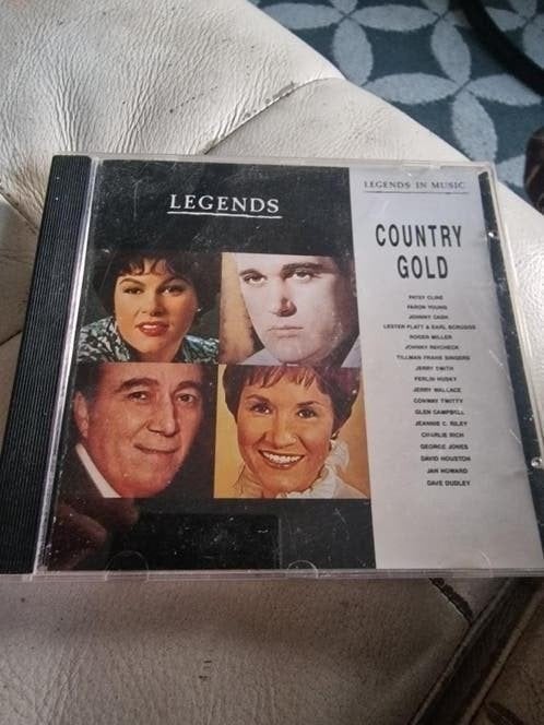 Legends in Music: Country Gold CD - Diverse Country Hits, Gebruikt, Ophalen of Verzenden, Verzamelalbum, Inclusief doosje