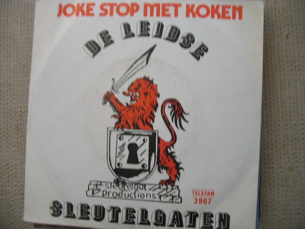 Single Sale; De Leidse Sleutelgaten - Joke stop met koken, Ophalen of Verzenden, Gebruikt, 7 inch, Nederlandstalig