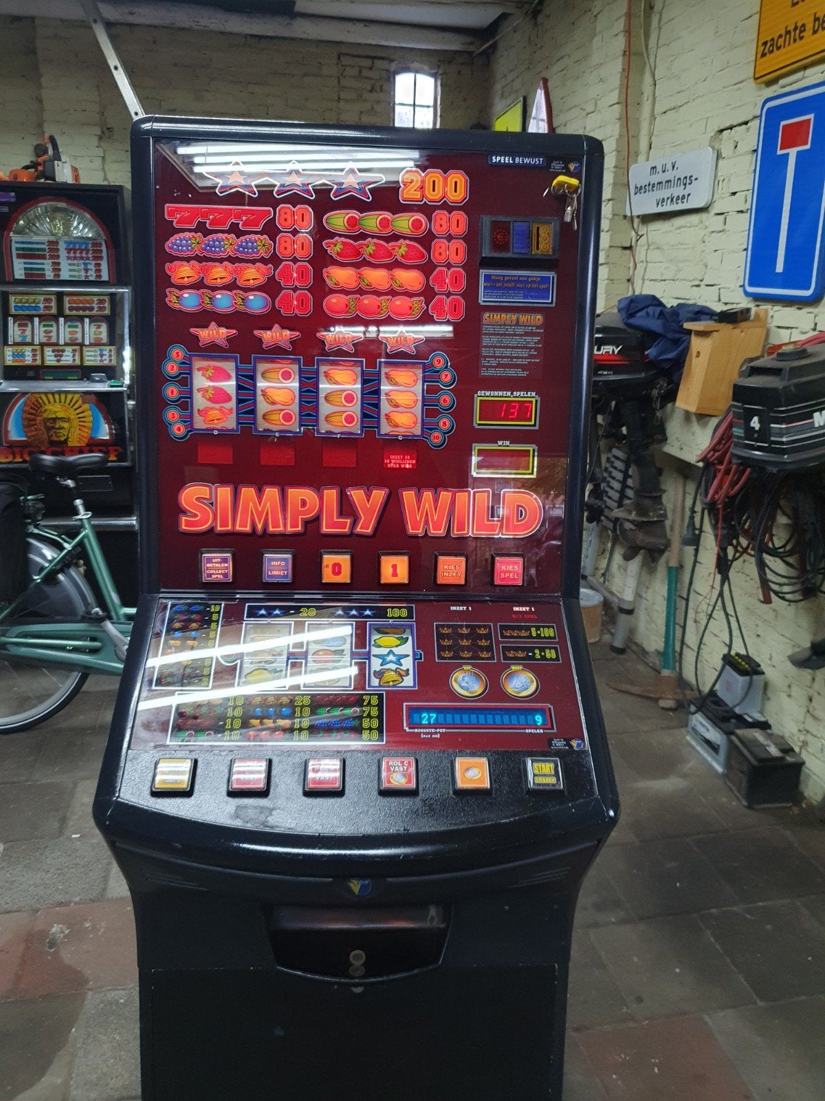 Simply Wild Gokkast - Nagezien en Speelklaar, Euro, Ophalen of Verzenden, Gebruikt, Met sleutels