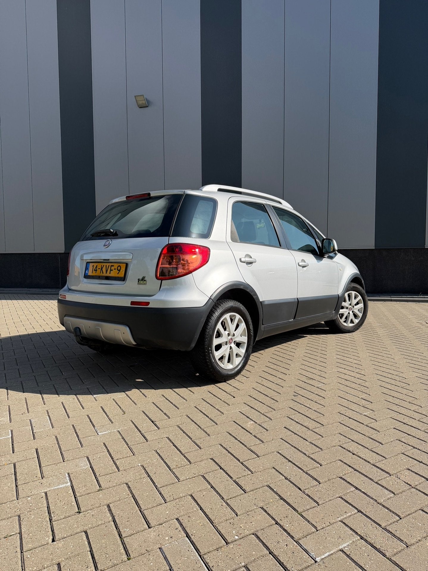 Fiat Sedici 1.6-16V Benzine 5Deurs Automaat | NAP, Auto's, Euro 5, Gebruikt, 4 cilinders, 400 kg