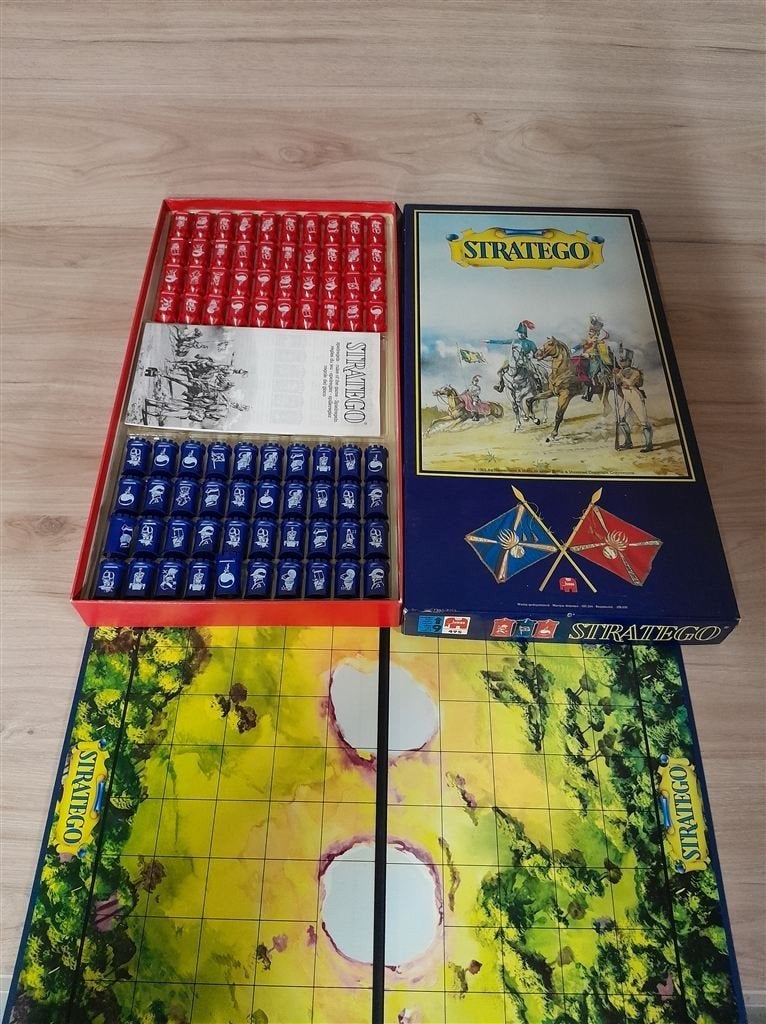 stratego blauwe doos klassiek bordspel [s1197], Verzenden, Zo goed als nieuw