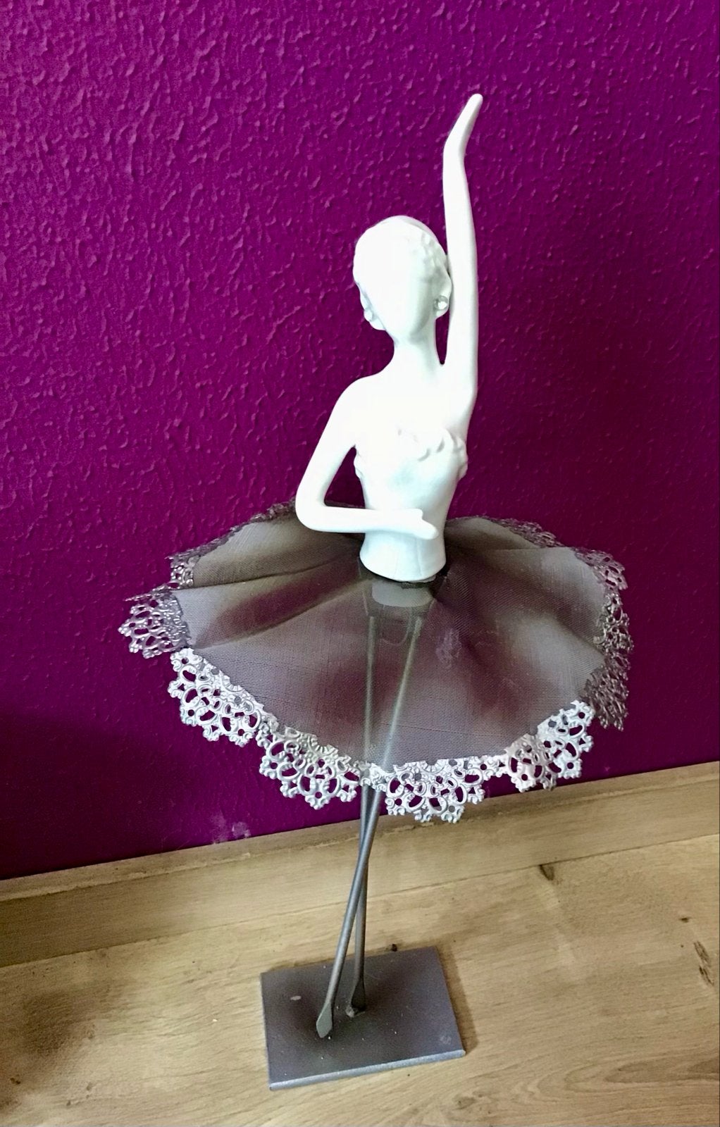 Elegante ballerina beeldje, Verzamelen, Beelden en Beeldjes, Ophalen of Verzenden, Zo goed als nieuw, Mens