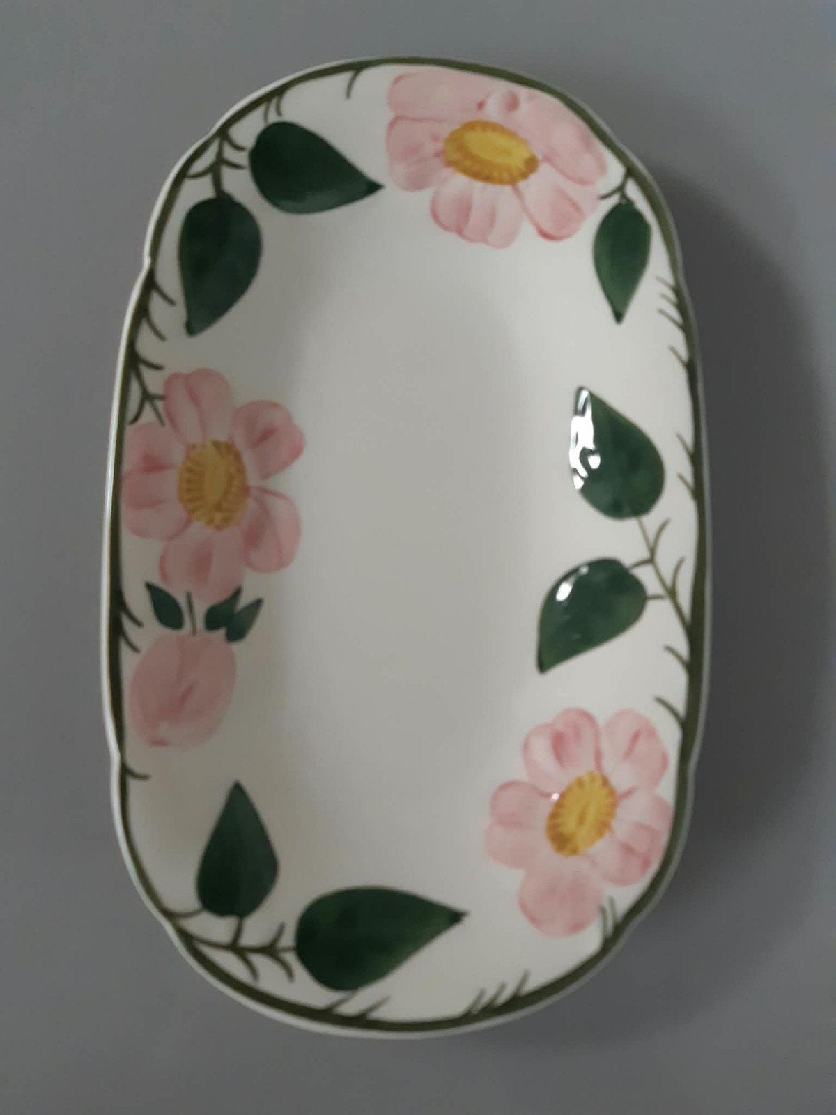 Ovaal Schaaltje Villeroy en Boch Wild Rose, Ophalen of Verzenden, Overige stijlen, Porselein, Schaal of Schalen