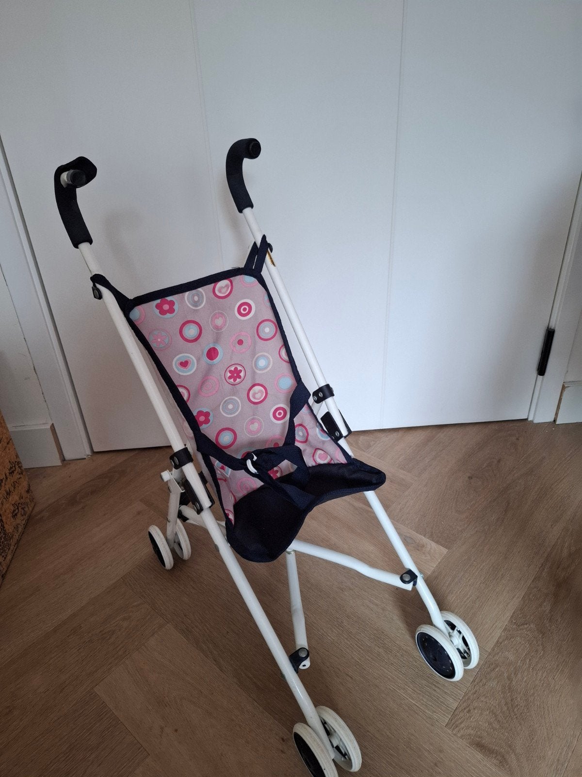 Leuke poppenbuggy voor kleine poppenmoedertjes, Ophalen, Gebruikt, Babypop