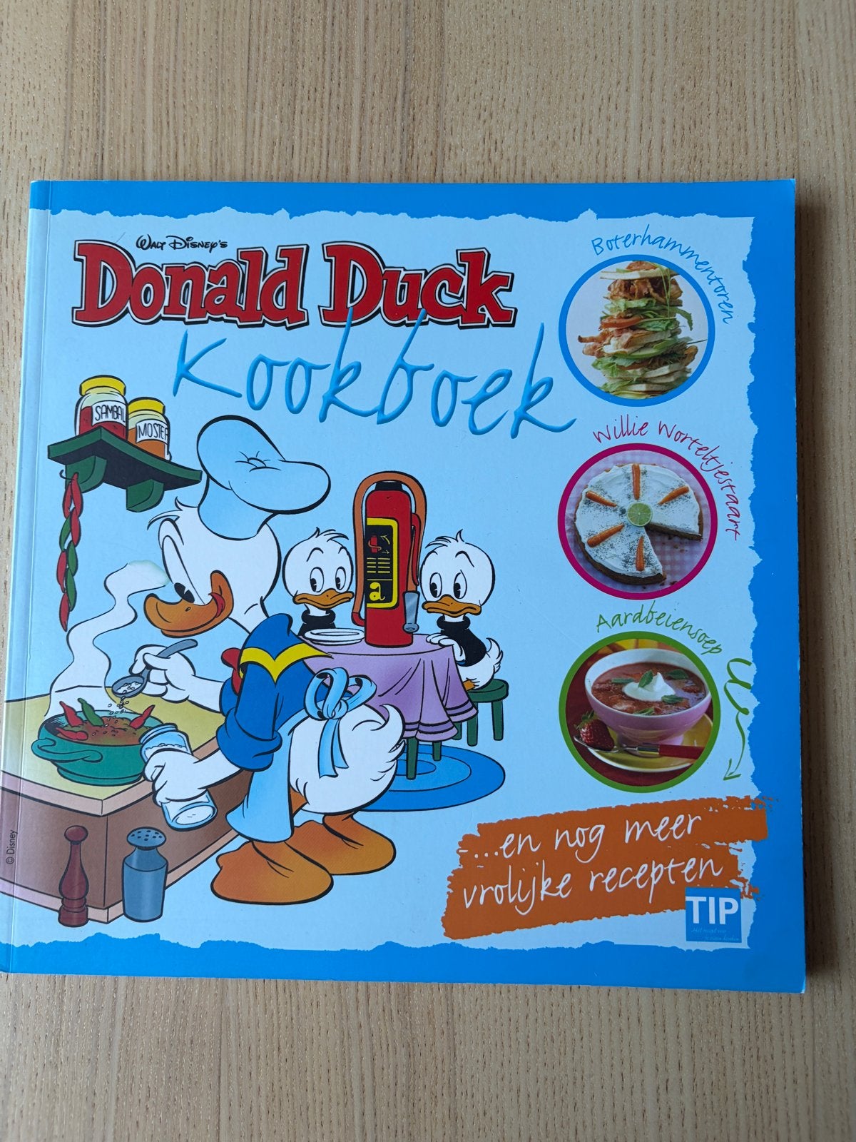 Donald Duck Kookboek - Vrolijke recepten voor jong en oud, Boeken, Voorgerechten en Soepen, Ophalen of Verzenden, Zo goed als nieuw