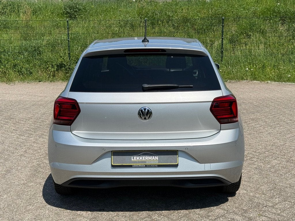 Volkswagen Polo 1.0 High Line I PDC I NAVIGATIE I DEALER OND, Gebruikt, Origineel Nederlands, Bedrijf, Handgeschakeld
