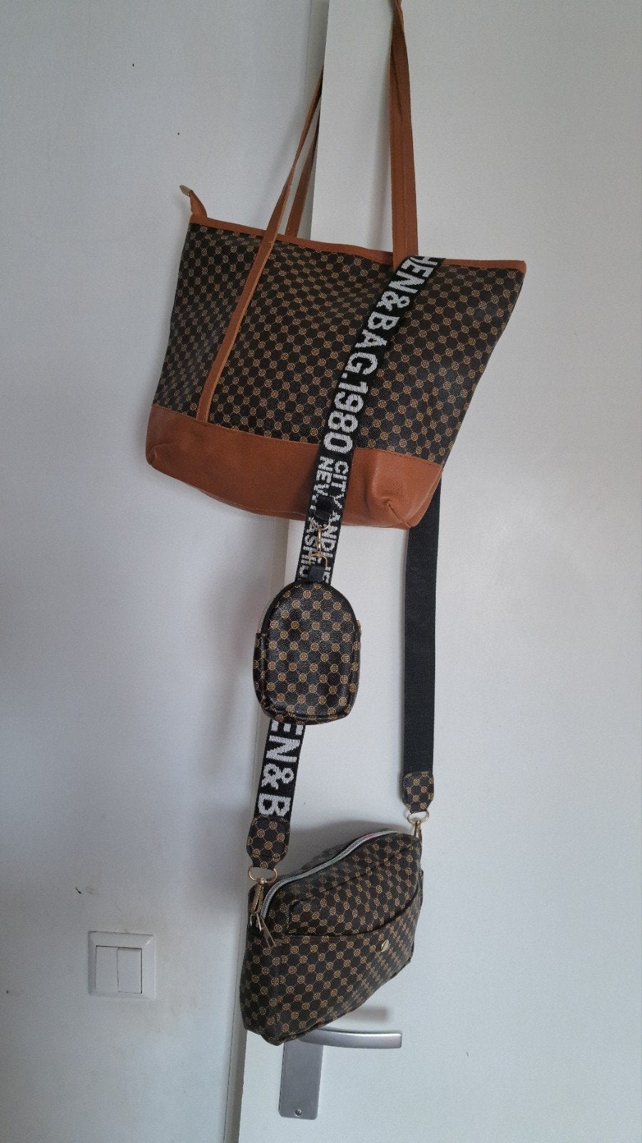 Dames tassenset - Shopper, schoudertasje en portemonnee, Ophalen of Verzenden, Zo goed als nieuw, Bruin, Shopper