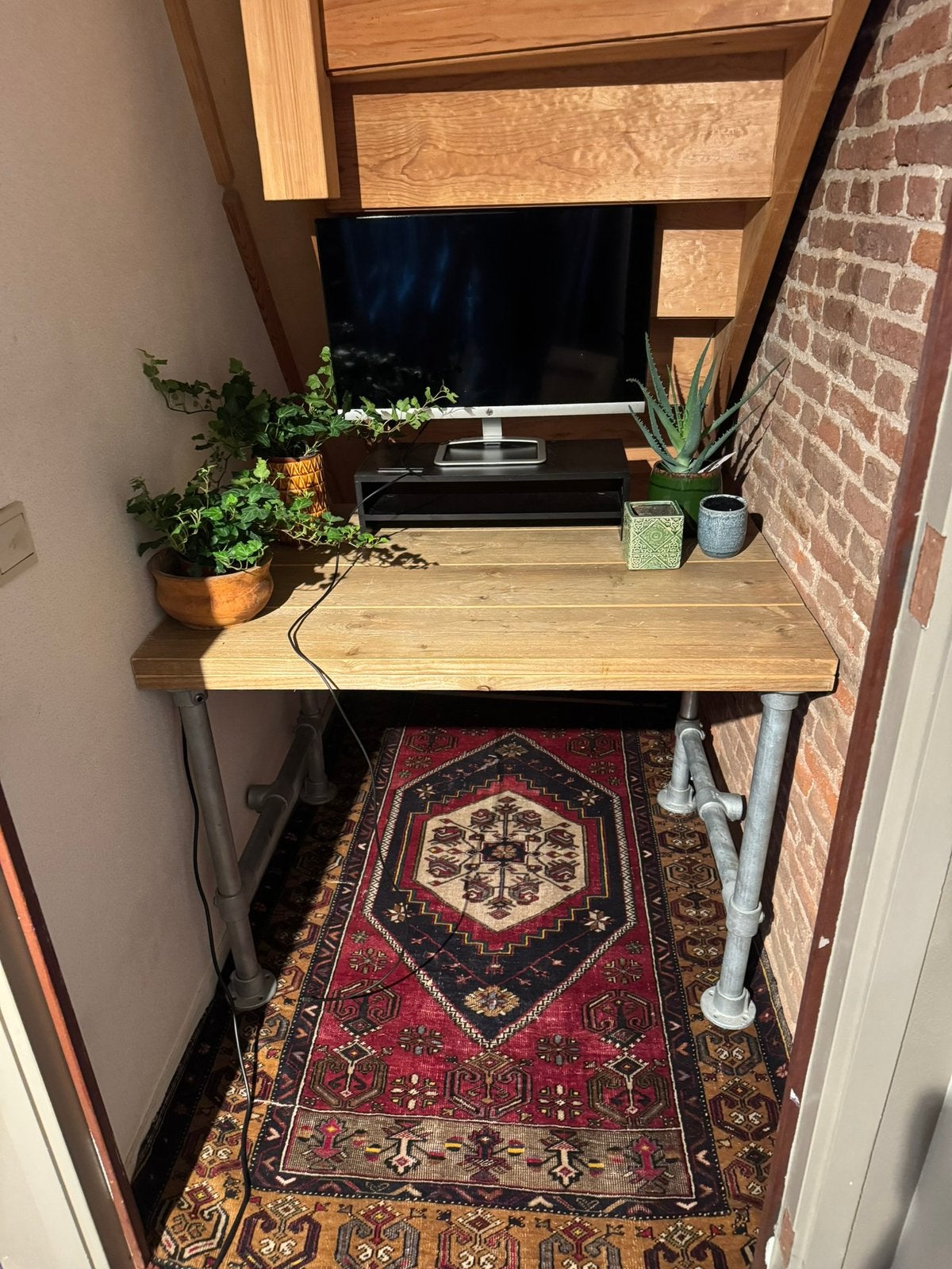 Ophalen prachtige houten tafel met coole ijzeren onderstel, Ophalen, Zo goed als nieuw, 70 tot 120 cm