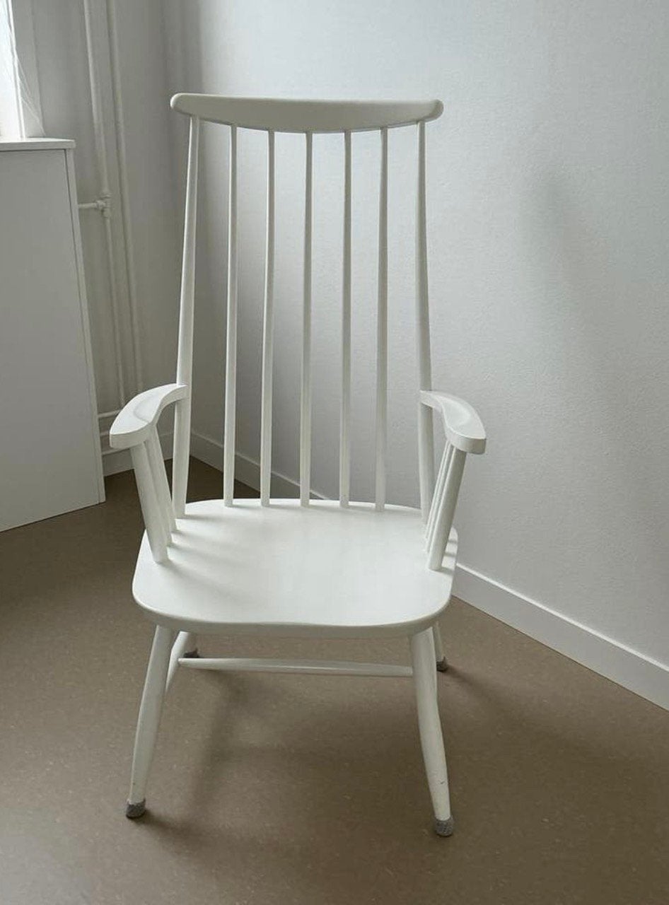 Witte spijlenstoel, Huis en Inrichting, Stoelen, Ophalen, Zo goed als nieuw, Wit, Eén