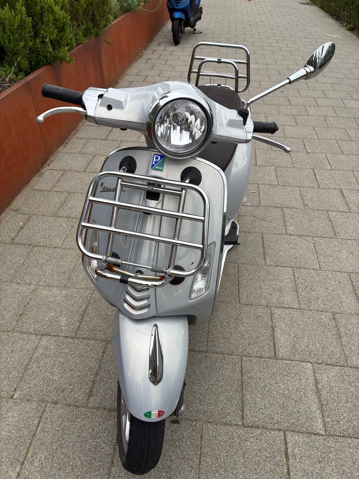 Nette en complete Vespa Primavera Touring, Fietsen en Brommers, Scooters | Vespa, Ophalen, Gebruikt, Benzine, 50 cc