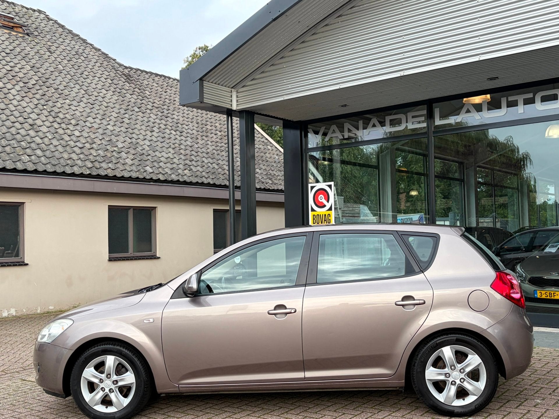 Kia Cee'd 2.0 X-ecutive 5Drs App-Connect Clima Cruise Trekha, Auto's, Voorwielaandrijving, Dealer onderhouden, Gebruikt, Zwart