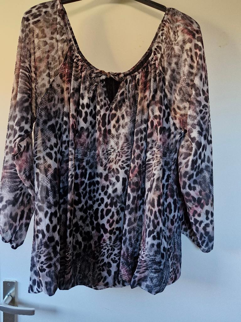 tijgerprint blouse, Ophalen of Verzenden, Gedragen, Maat 46/48 (XL) of groter, Overige kleuren