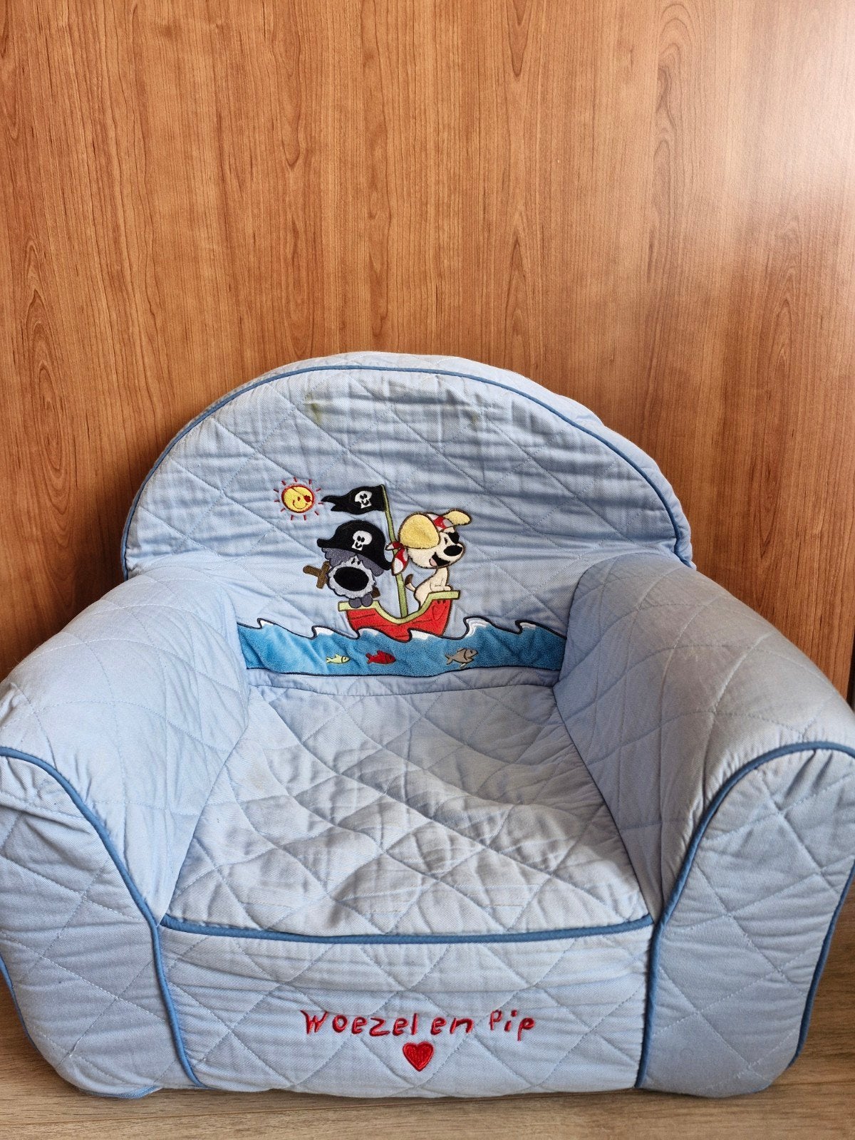 Kinderstoeltje blauw woezel en pip, Kinderen en Baby's, Kinderkamer | Tafels en Stoelen, Ophalen, Gebruikt, Stoel(en)