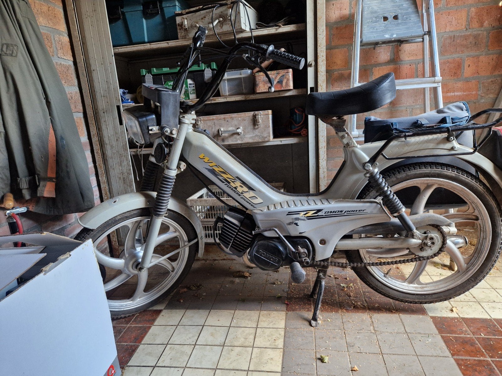 tomos Wizard snorfiets - Goede staat, Fietsen en Brommers, Ophalen of Verzenden, Gebruikt, Maximaal 45 km/u, Overige modellen