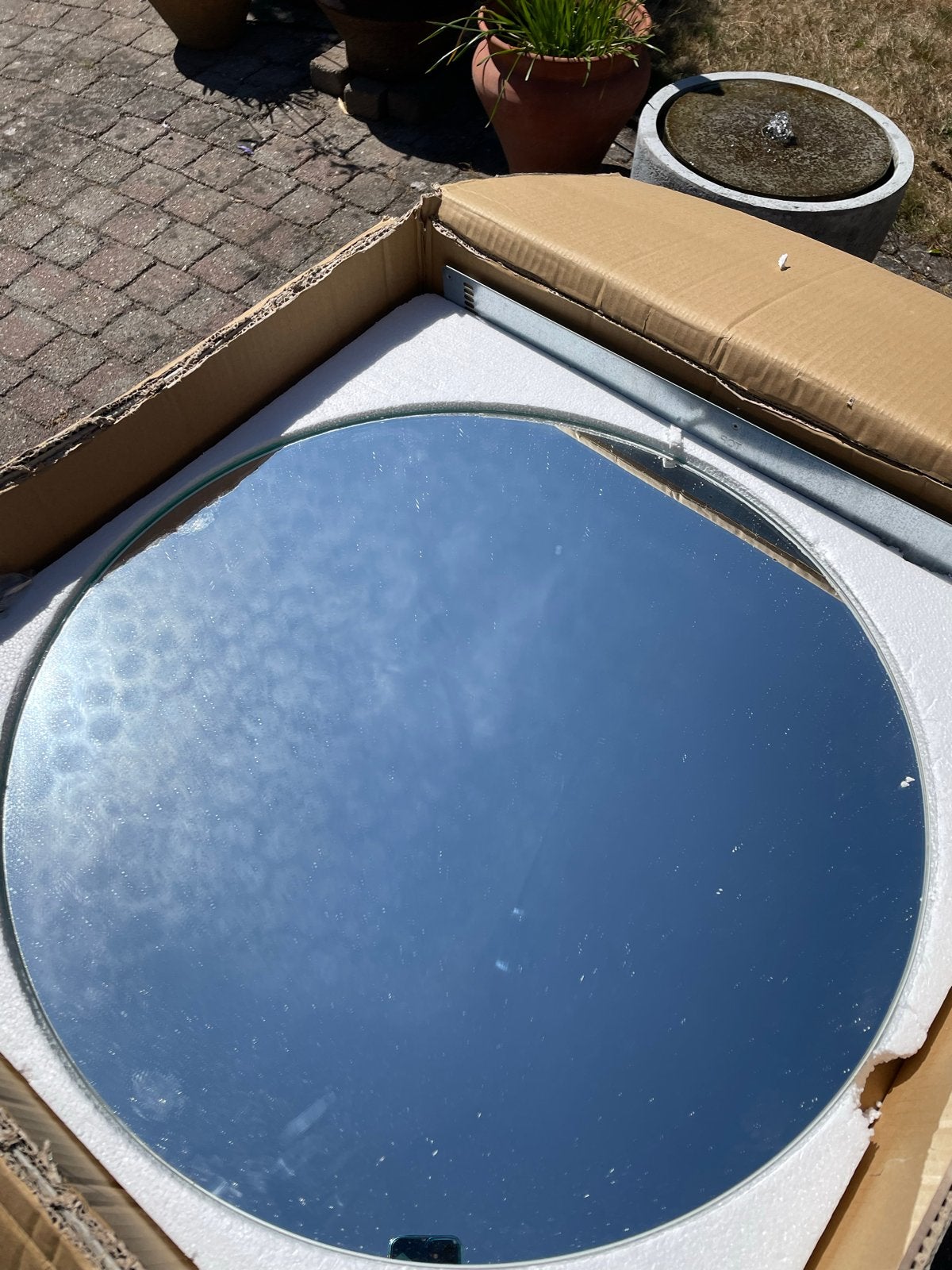 Nieuwe Ronde Spiegel met Ophangsysteem, doorsnede 60cm, Rond, Nieuw, Ophalen of Verzenden, Minder dan 100 cm