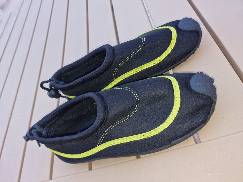 Waterschoenen / Surfschoenen Maat 36 -LEUKE PRIJS-, Ophalen of Verzenden, Jongen of Meisje, Overige typen