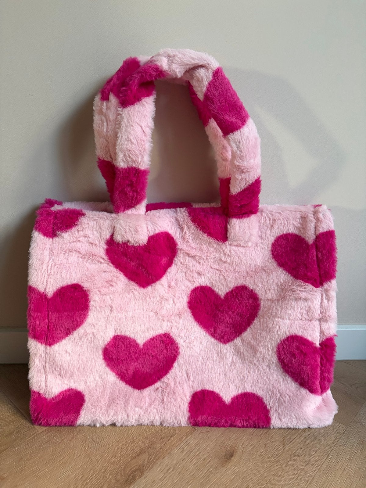 Roze pluche tas met hartjes - Michelle Bags & Accessories, Ophalen, Nieuw, Roze, Shopper