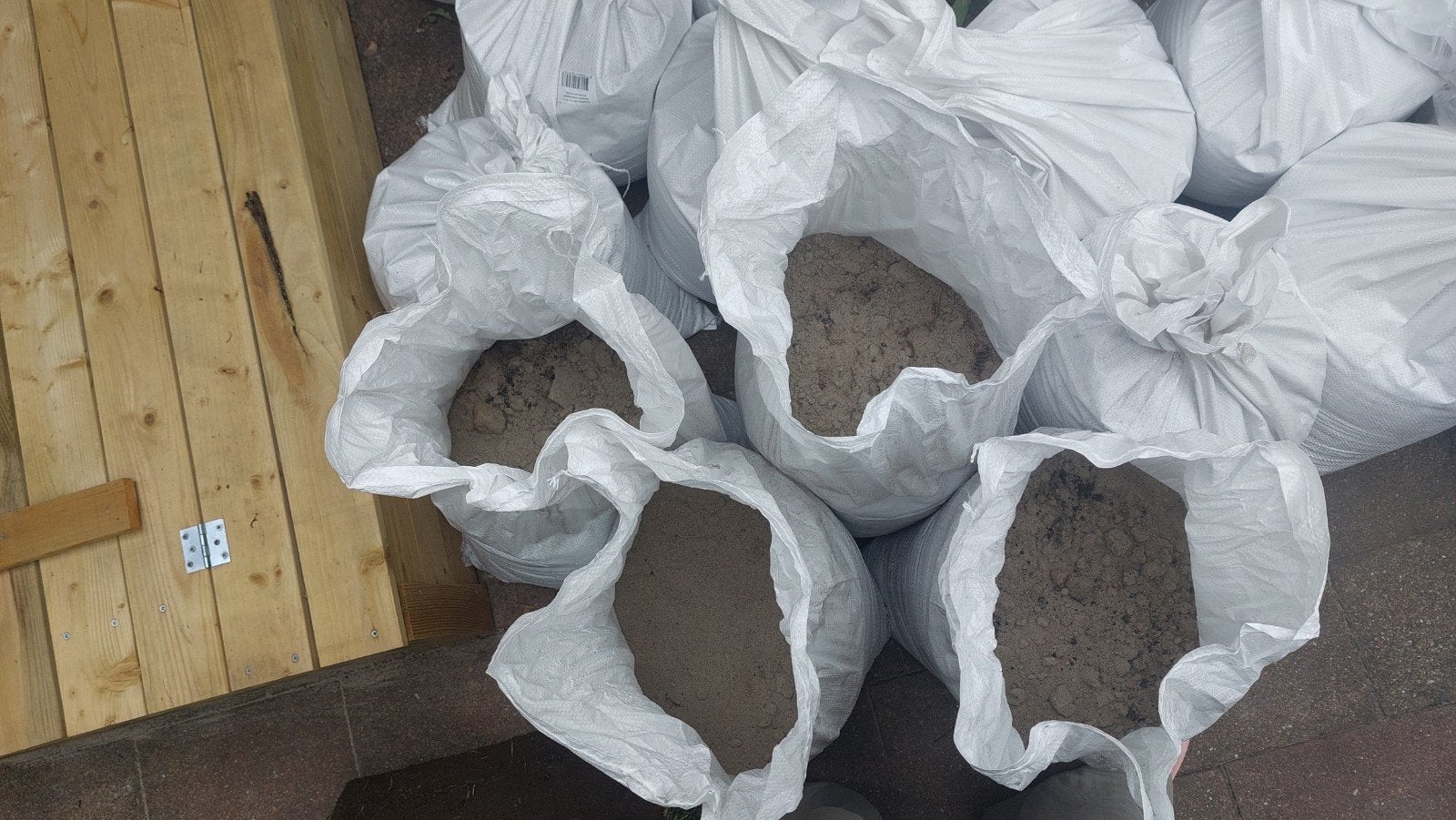 Gratis af te halen: geel zand 300 kilo, Ophalen, Gebruikt, Ophoogzand
