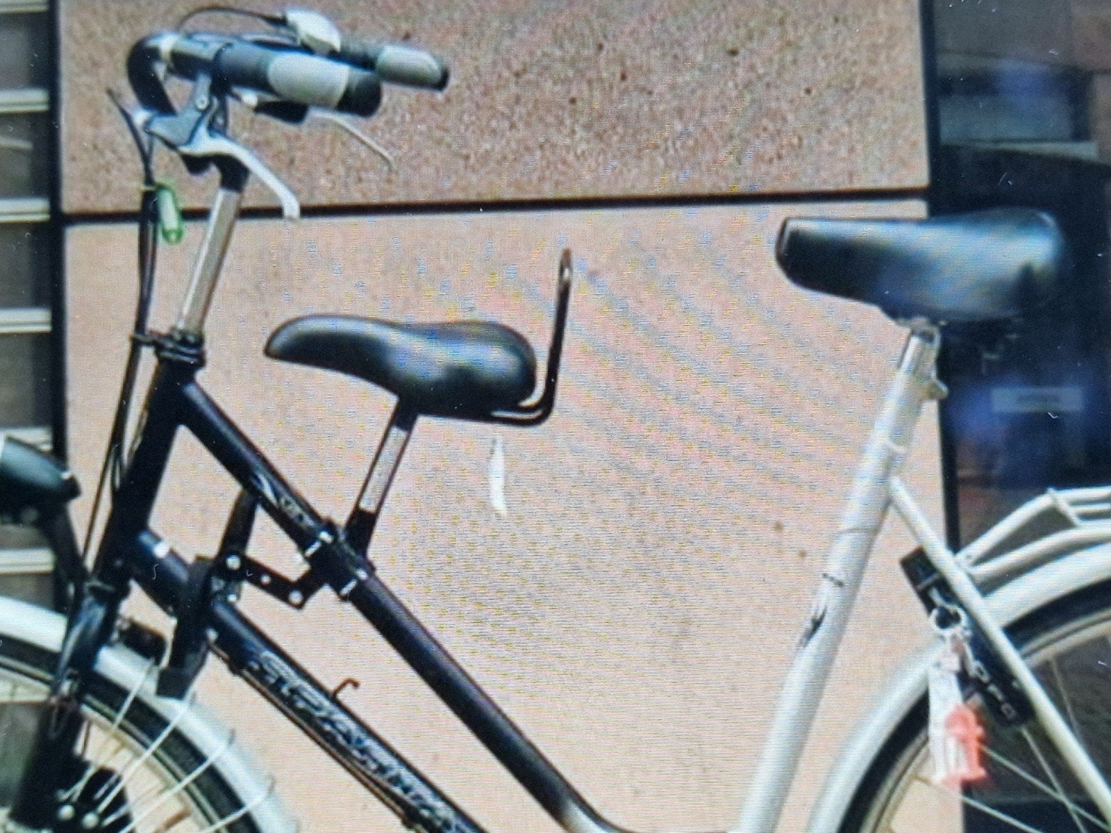 Buiszadel voor op stang damesfiets; kinderzitje met voetste, Ophalen of Verzenden, Zo goed als nieuw, Voorzitje, Voetsteuntjes