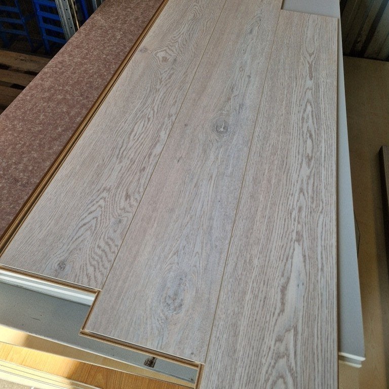 Restpartij 40m2 laminaat Krono Original Dub White Oiled 5552, Ophalen, Nieuw, 25 tot 50 m², Laminaat