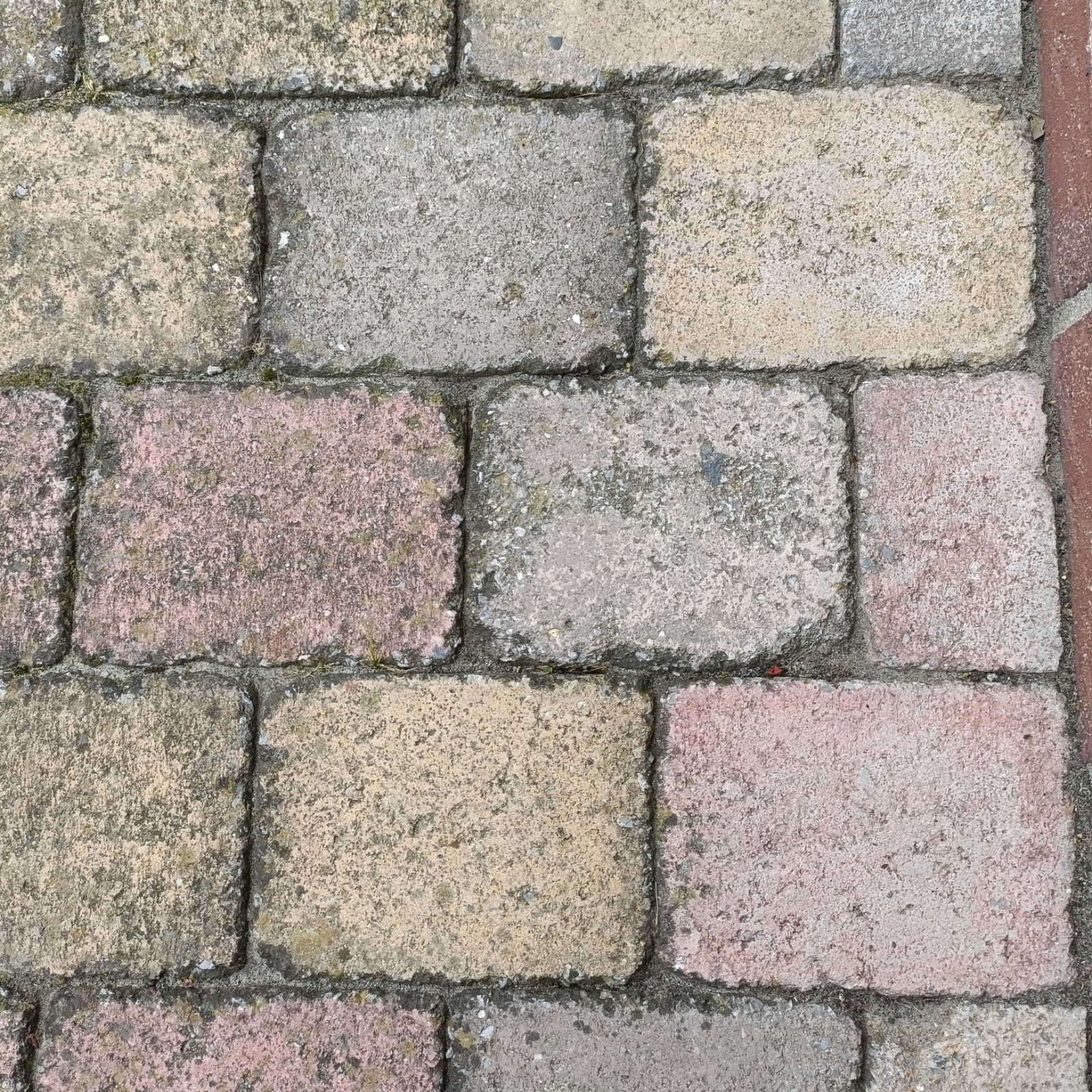 Gratis afhalen betonnen klinkers, zelf uithalen  20m2, Ophalen, Gebruikt, Beton, Klinkers