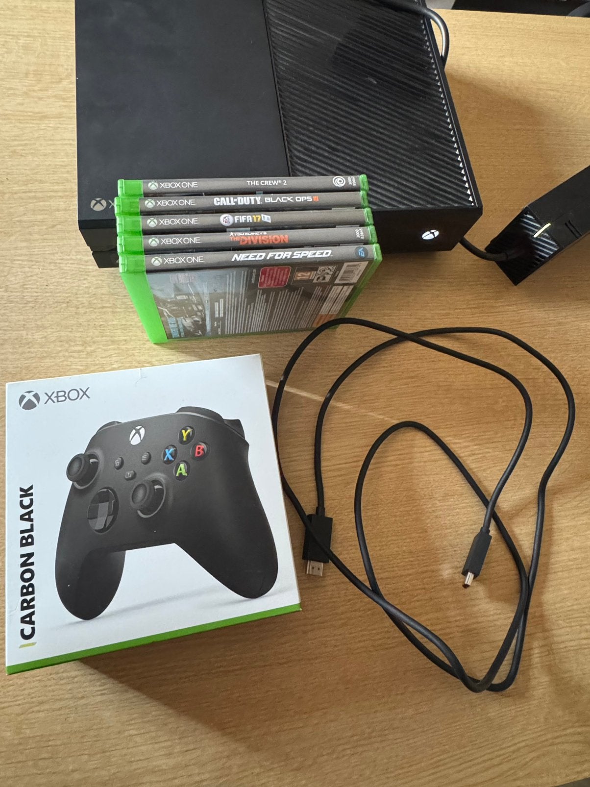 Xbox one met controller en 5 spellen, Spelcomputers en Games, Spelcomputers | Xbox One, Ophalen, Xbox One, Zo goed als nieuw, Met 1 controller