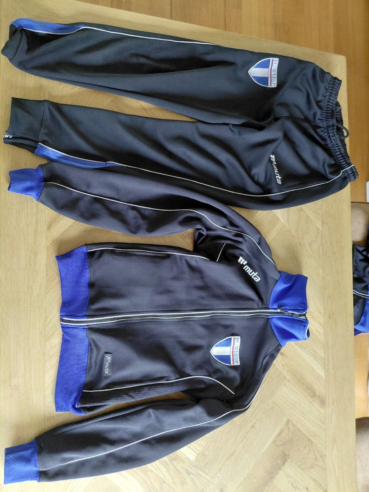 Trainingspak fcweesp maat 152, Maat XS of kleiner, Ophalen, Gebruikt, Trainingspak