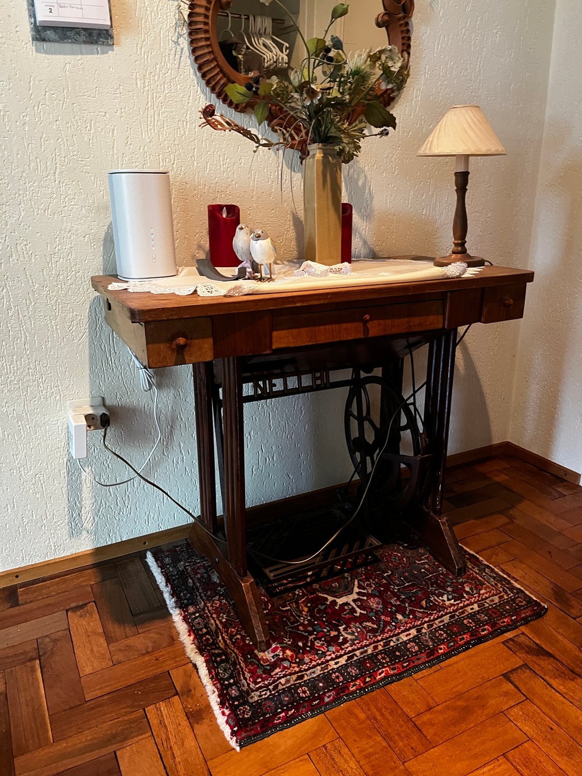 Antieke trap naainachines 2 stuks, Ophalen
