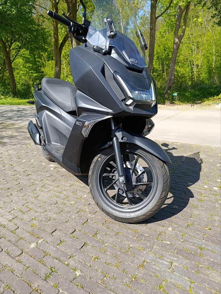 Kymco Skytown 50 Z.G.A.N. 7-2025, Ophalen, Overige modellen, Maximaal 45 km/u, Zo goed als nieuw