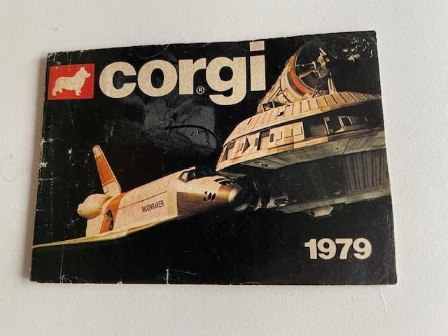 Oud Corgi folder uit 1979. Met oa batman auto / auto's., Boeken, Corgi Toys, Catalogus, Ophalen, Gelezen