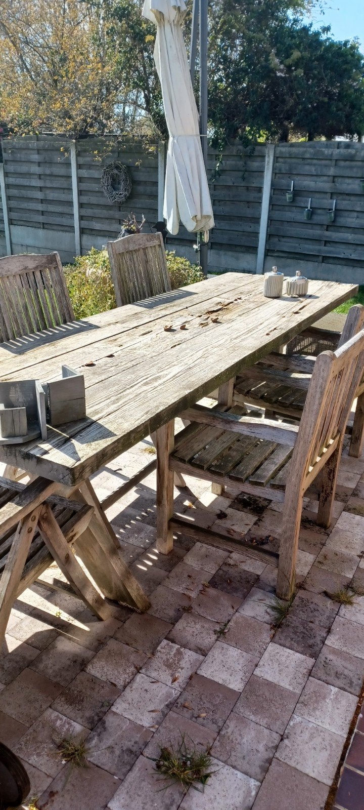 Robuuste houten tuintafel met 5 stoelen, Ophalen, Gebruikt, Rechthoekig, Hout