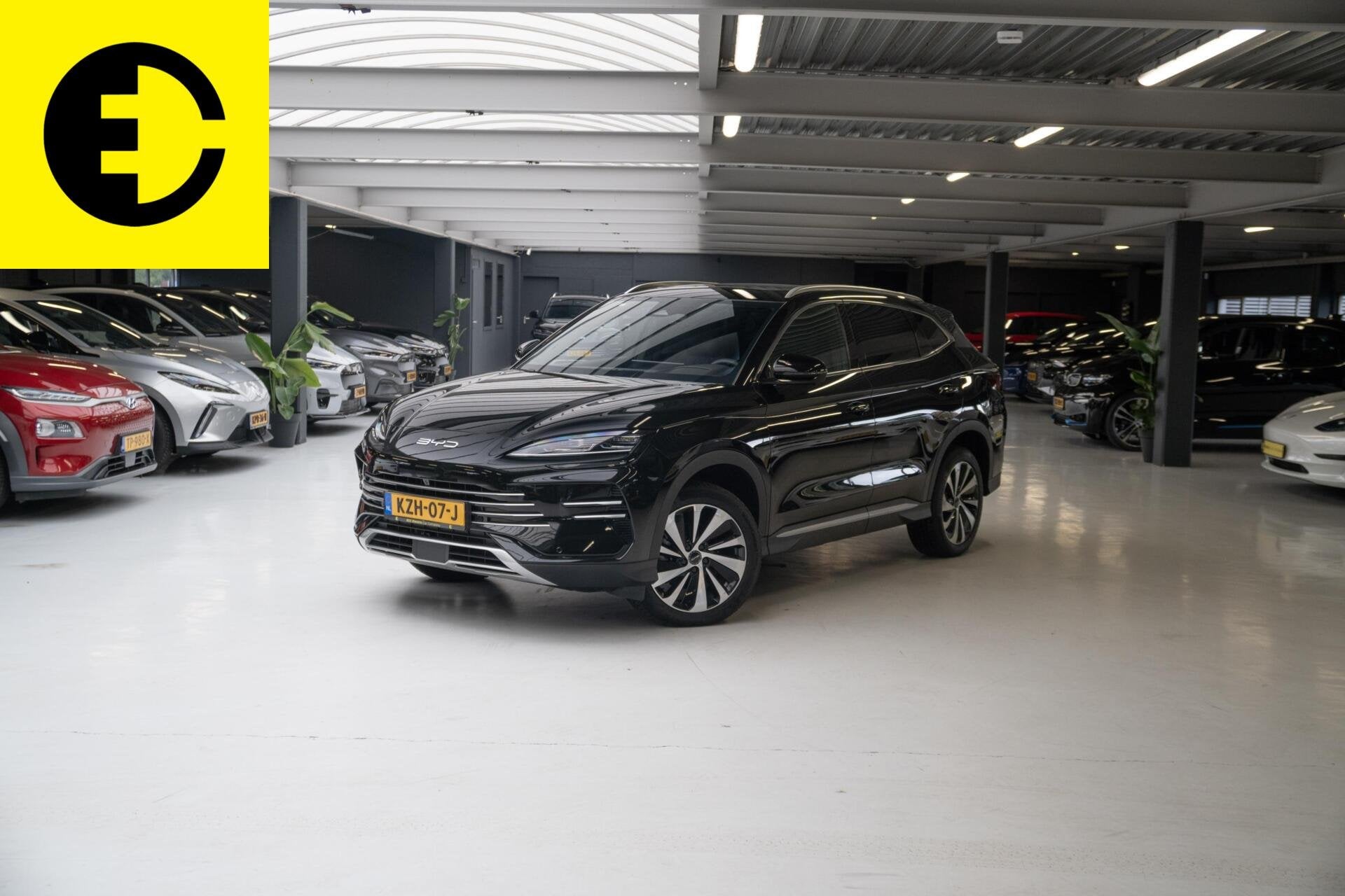 Byd SEAL U 1.5 DM-i FWD Boost | Stoelverkoeling | HUD | Incl, Auto's, Seal U, 4 cilinders, Zwart, 218 pk