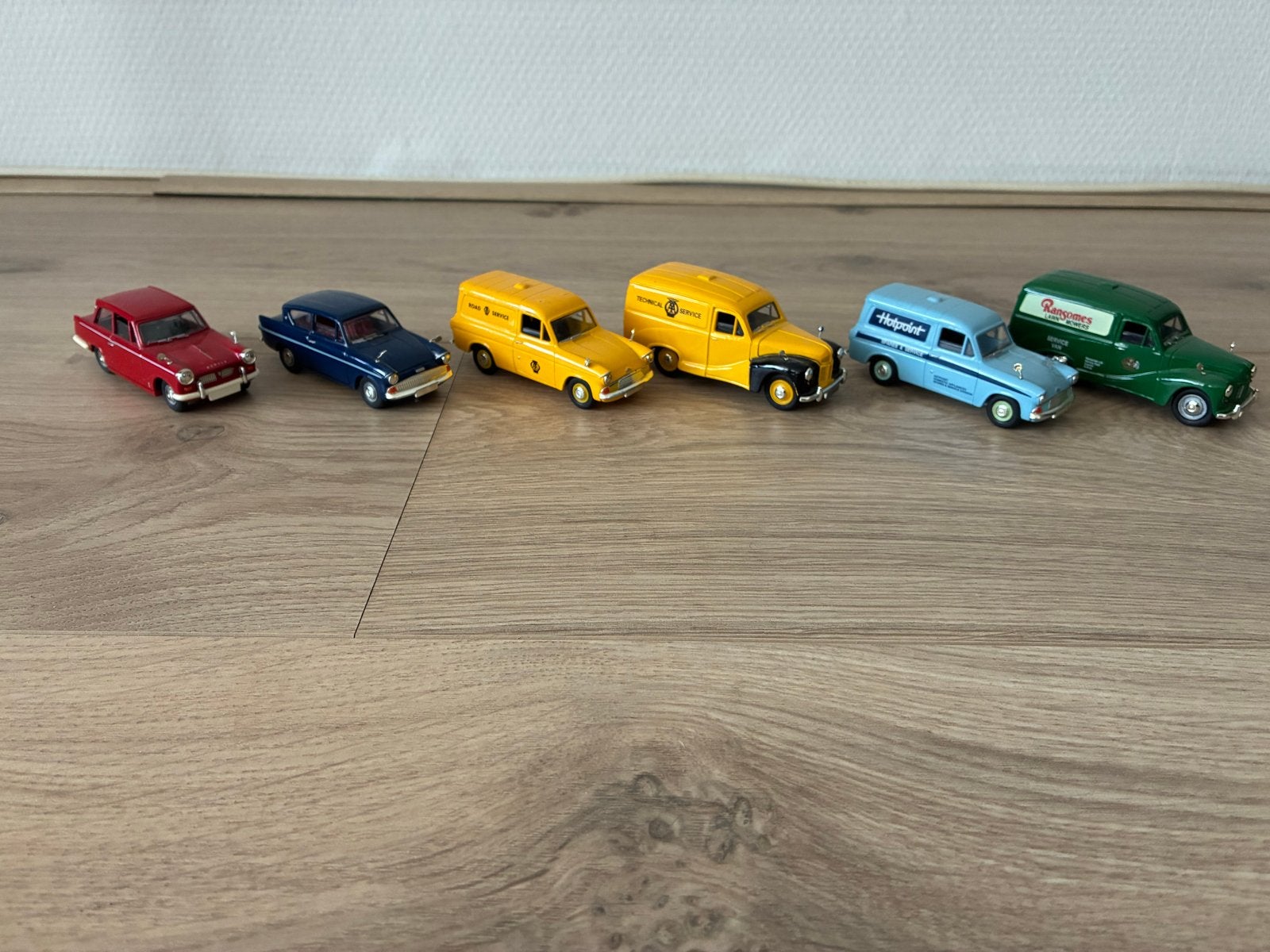 Set van 6 vintage miniatuurauto's en busjes, Verzenden, Gebruikt, Auto, Overige merken