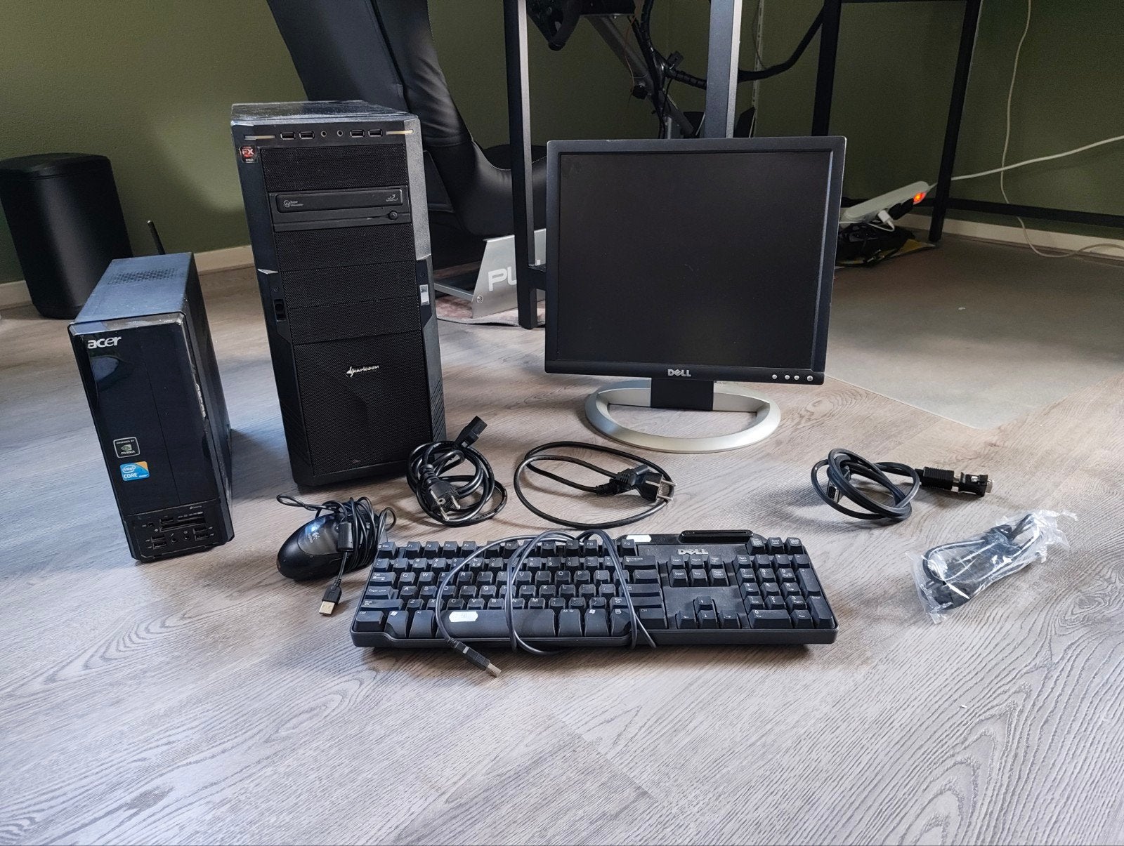 elektronica project computers inclusief kabels+monitor, Computers en Software, Desktop Pc's, Gebruikt, HDD, Acer, Sharkoon, Dell