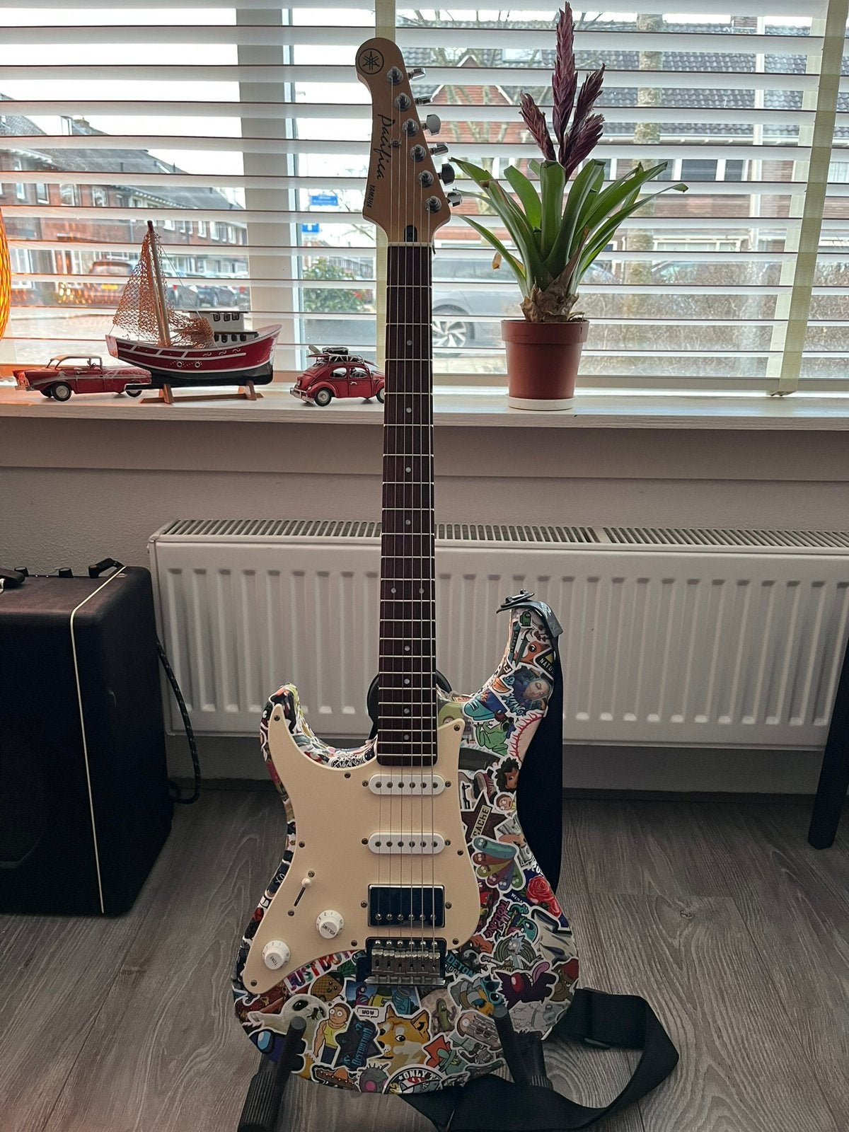 Yamaha Sticker Pacifica Left-Handed (HSS), Muziek en Instrumenten, Ophalen, Gebruikt, Solid body, Overige merken