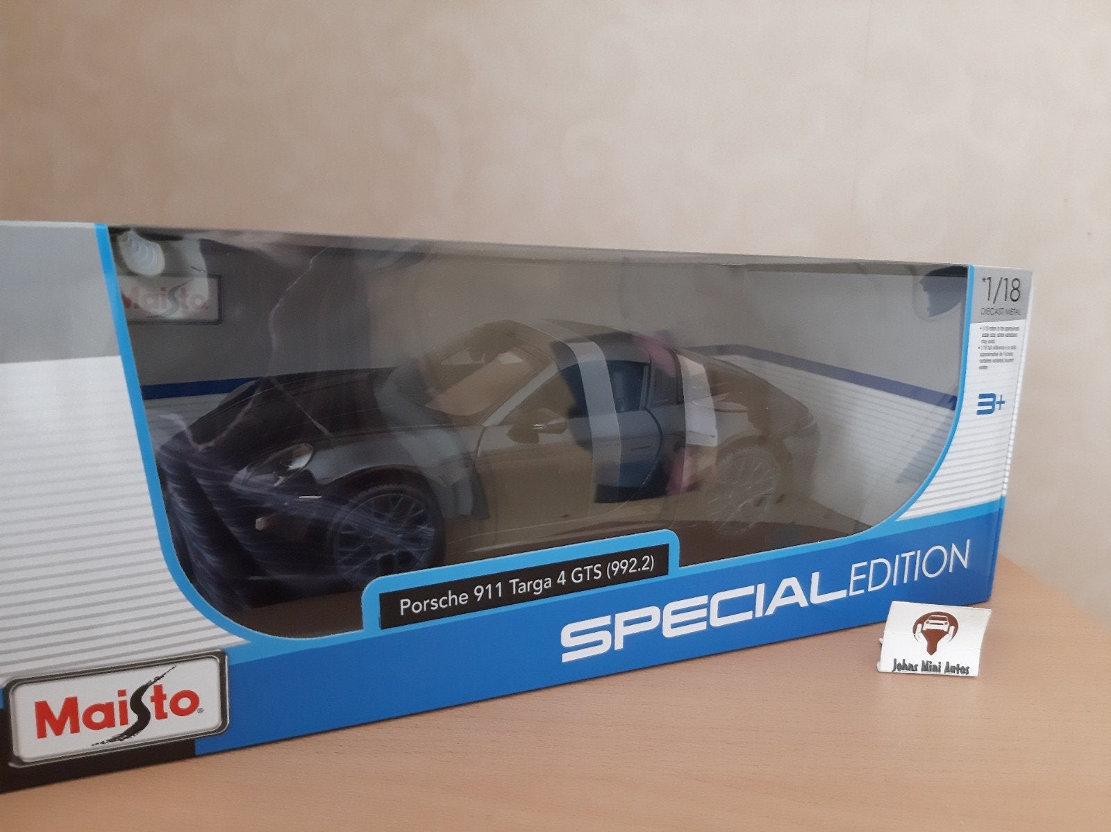 Porsche 911 (992.2) Targa 4 GTS Hybrid 2025 zwart in 1:18, Maisto, Auto, Nieuw, Ophalen of Verzenden