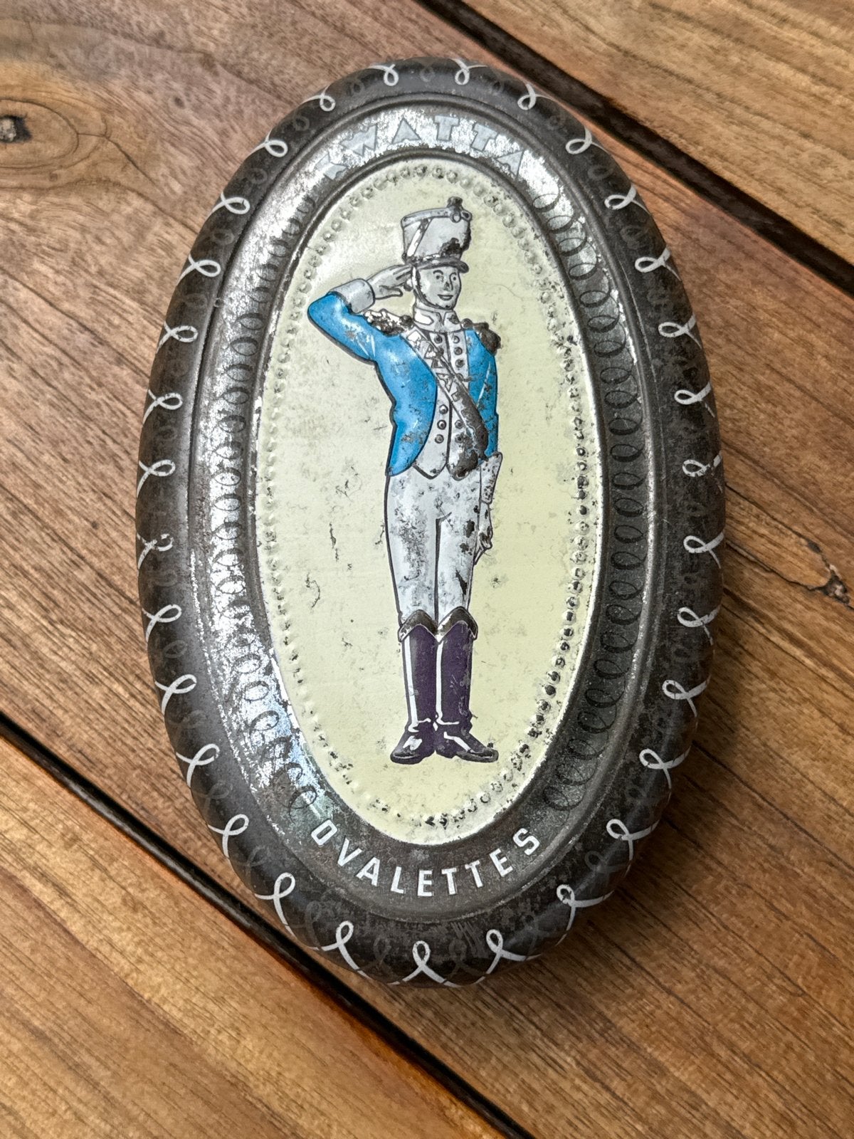 Vintage Kwatta Ovalettes blikje met soldaat, Ophalen of Verzenden