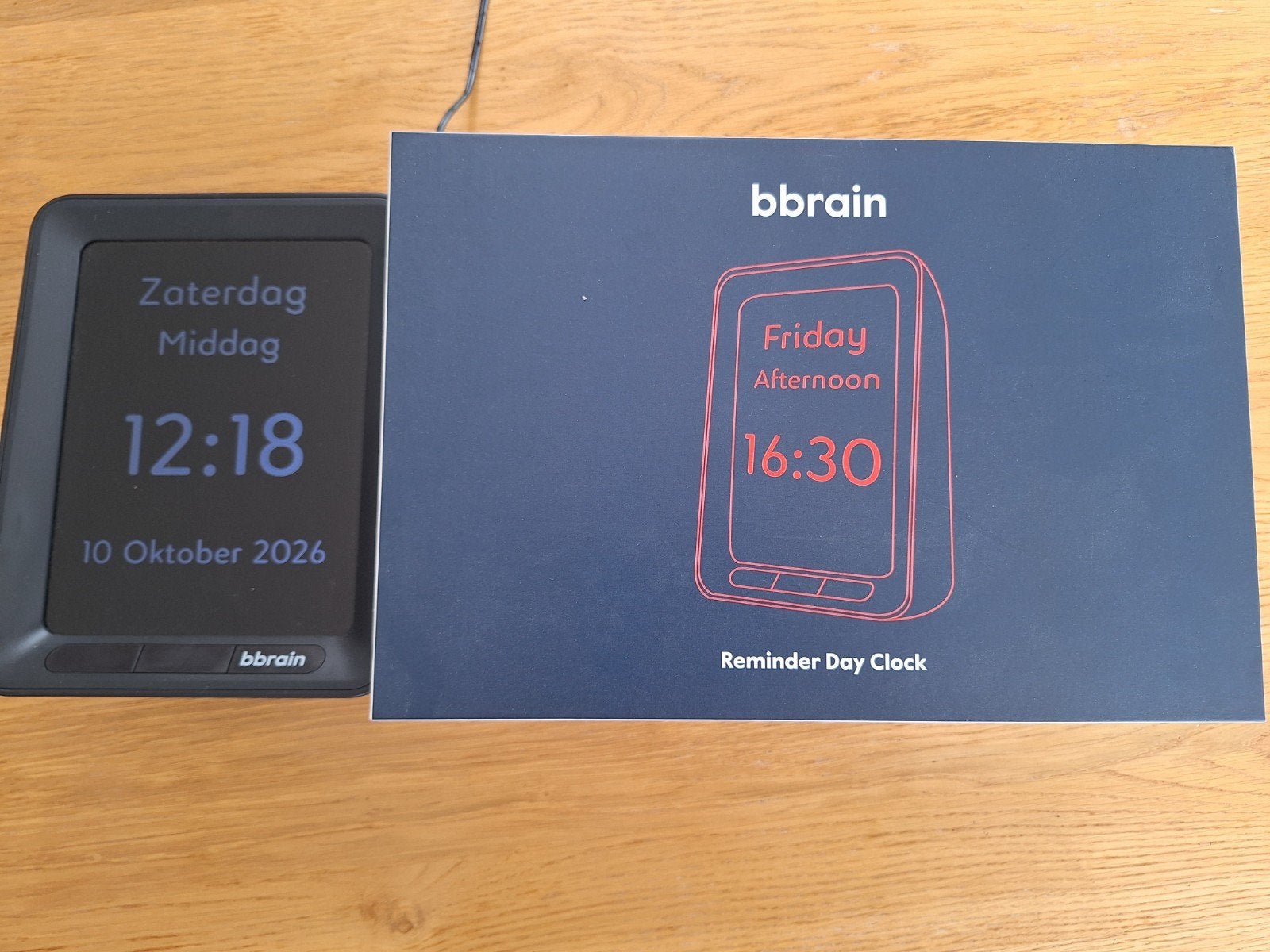BBrain Dementie Klok met Spraakfunctie - Nieuw, Kalenderfunctie, Nieuw, Ophalen of Verzenden, Tafelklok