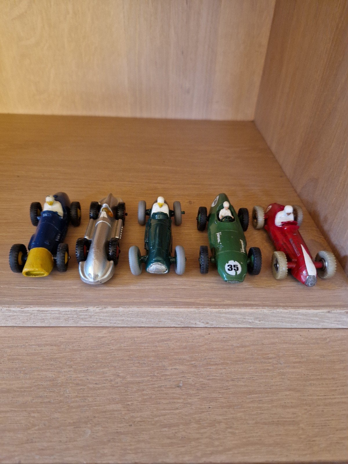 dinky toys racewagens  sportauto's, Ophalen of Verzenden, Gebruikt, Auto, Dinky Toys