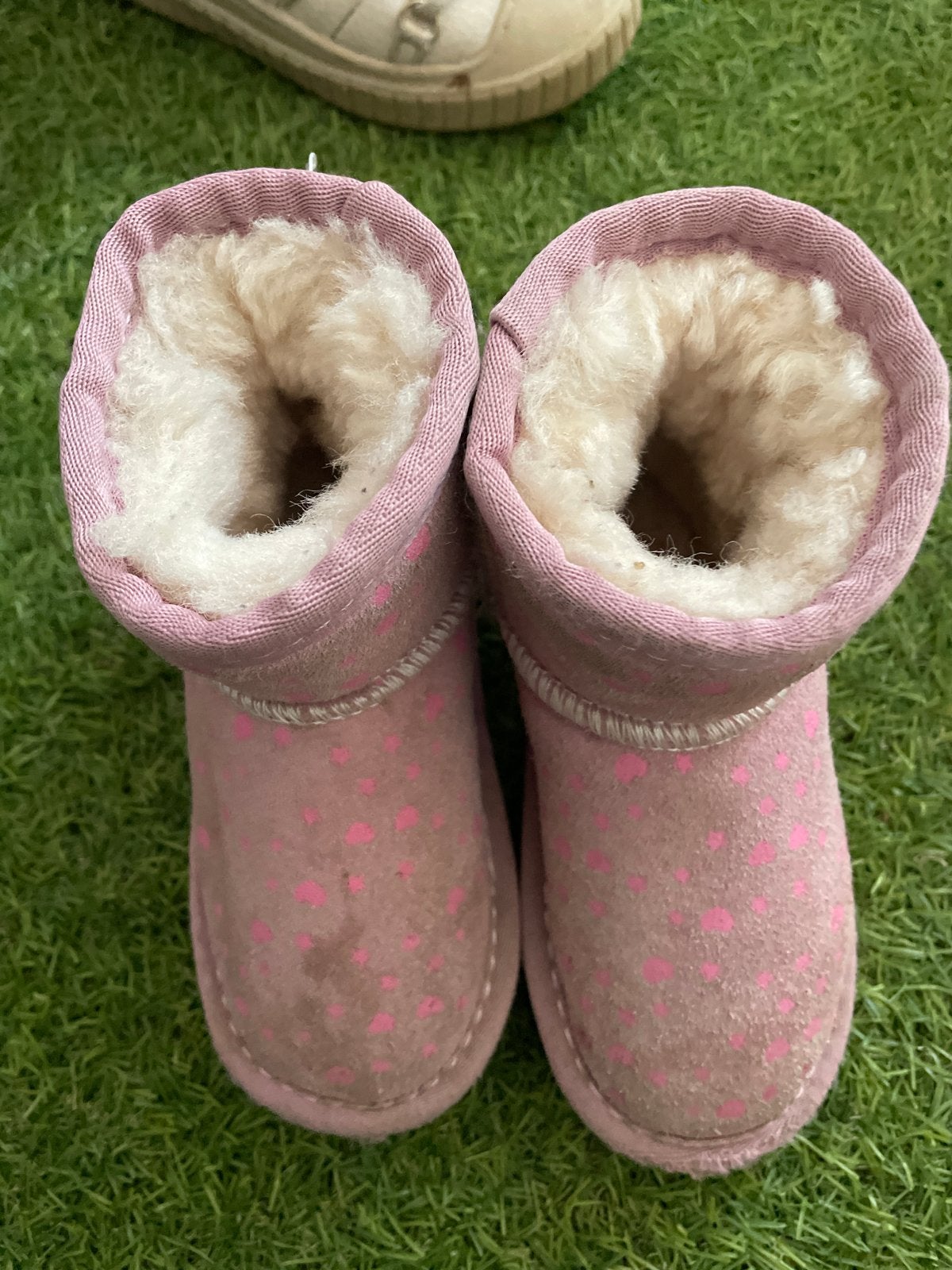 Roze kinderlaarzen met hartjes en warme voering, Ophalen, Gebruikt, Meisje, Laarzen