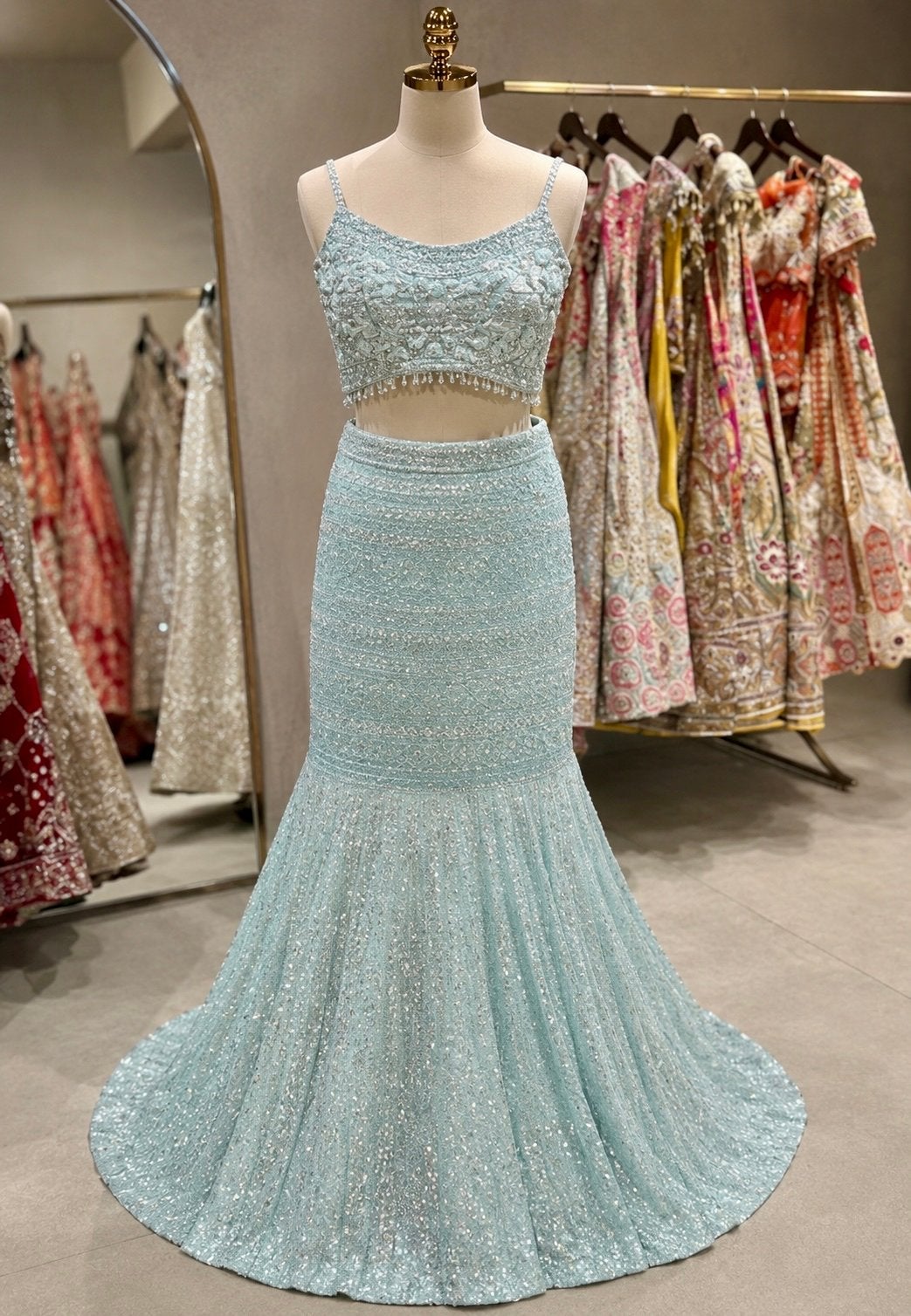 Moderne Zeemeermin Lehenga met Embellishment en Dupatta, Ophalen of Verzenden, Nieuw, Maat 36 (S), Blauw