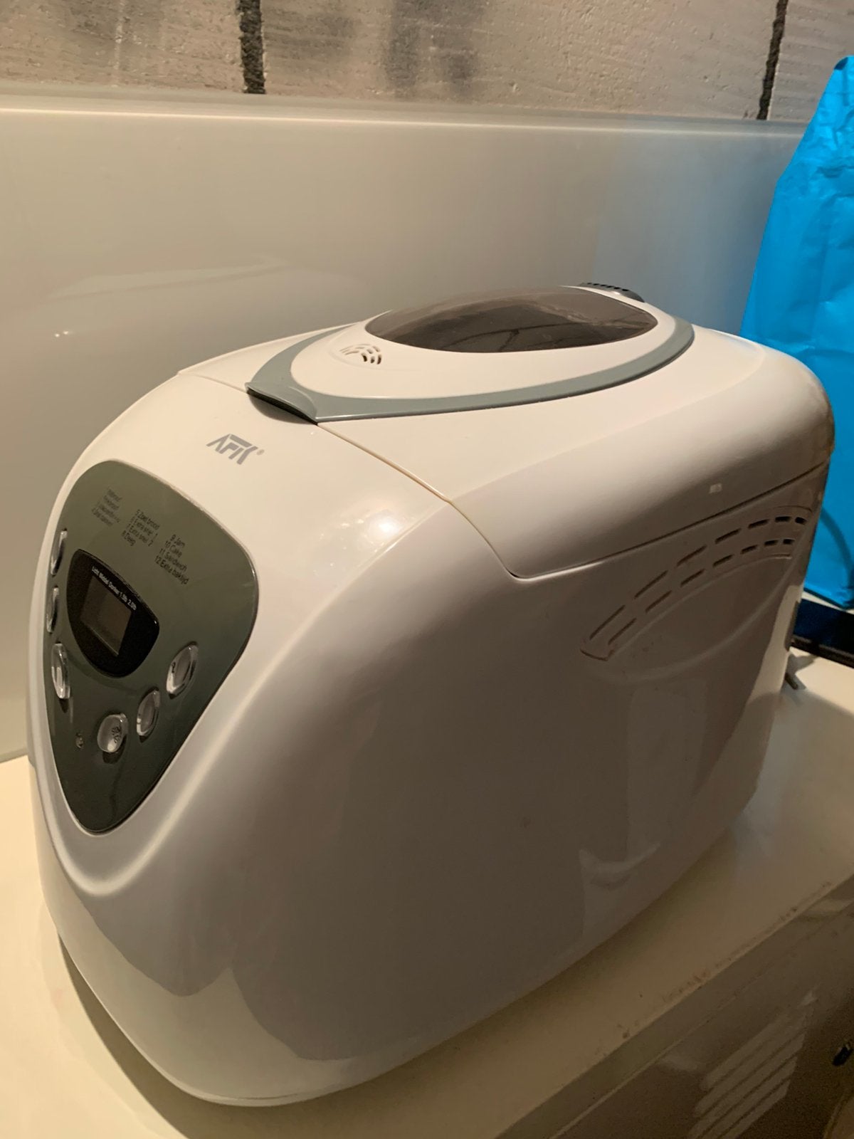 Deeg maschine, 800 tot 1200 gram deeg, Ophalen of Verzenden, Gebruikt, Met timer