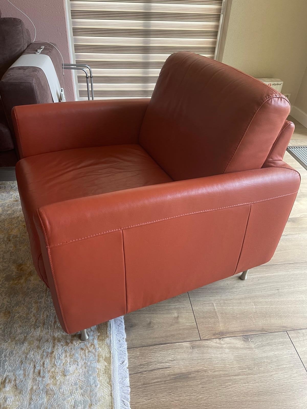 Echte leer fauteuil | Oranje in goede staat, Ophalen, Zo goed als nieuw, Leer, 75 tot 100 cm