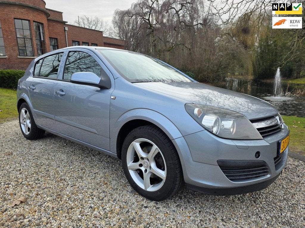 Opel Astra 1.6 Edition 5-deurs *apk:01-2027*, Auto's, Opel, Voorwielaandrijving, 15 km/l, Gebruikt, 4 cilinders