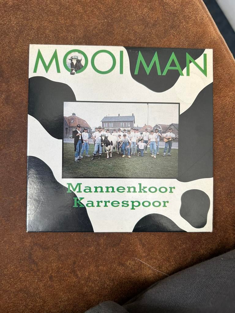 Mannenkoor karrespoor - mooi man, Ophalen of Verzenden, Zo goed als nieuw, Levenslied of Smartlap