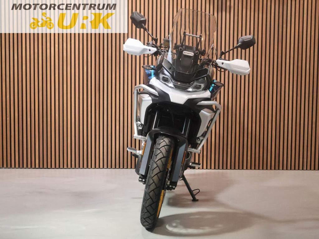CFMOTO MT 700 ADVENTURE (bj 2026), Motoren, Motorrijbewijs A, Bedrijf, Onbekend, Meer dan 35 kW
