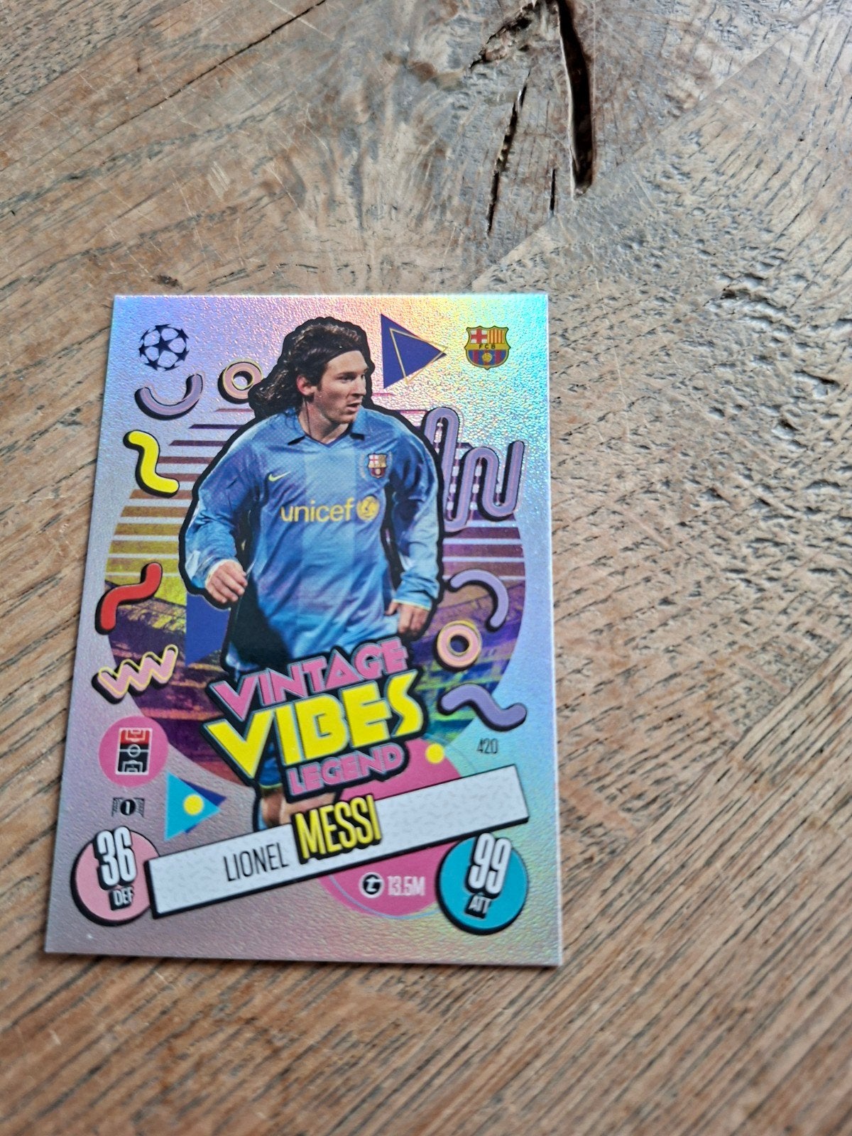Lionel Messi Vintage Vibes Legend Voetbalkaart, Ophalen of Verzenden, Zo goed als nieuw, Buitenlandse clubs, Spelerskaart